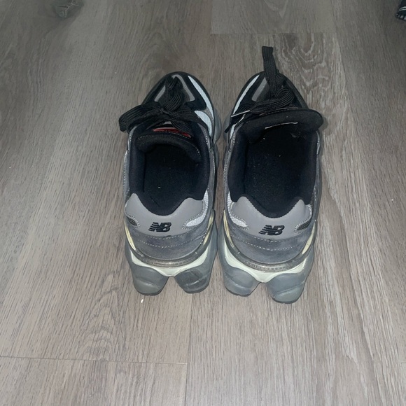 Size 6 New balance 9060 Black Castlerock - Picture 4 of 8